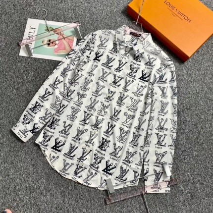 Louis Vuitton  Long-Sleeved Shirts in 146717