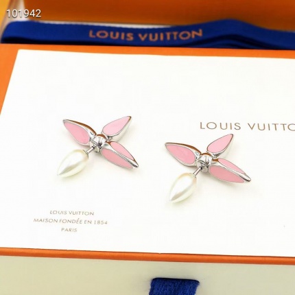 Louis Vuitton Earrings in 146902
