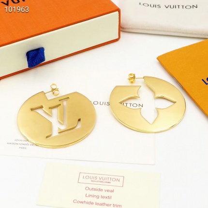 Louis Vuitton Earrings in 146905