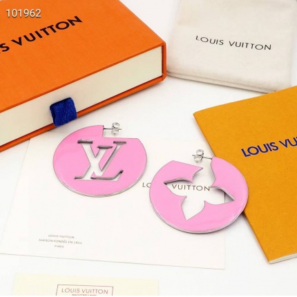 Louis Vuitton Earrings in 146906