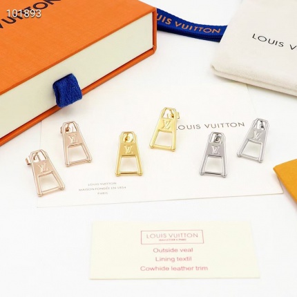 Louis Vuitton Earrings in 146909