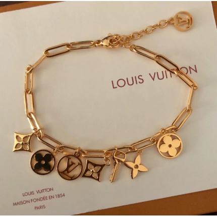Louis Vuitton Bracelets in 146914