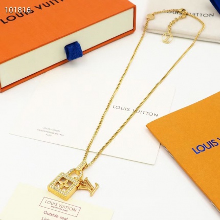 Louis Vuitton Necklace in 146921