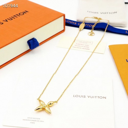 Louis Vuitton Necklace in 146922