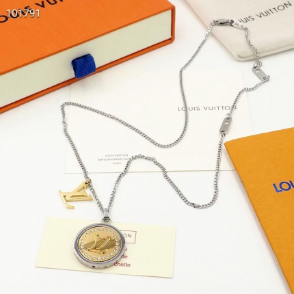 Louis Vuitton Necklace in 146928
