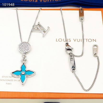 Louis Vuitton Necklace in 146930