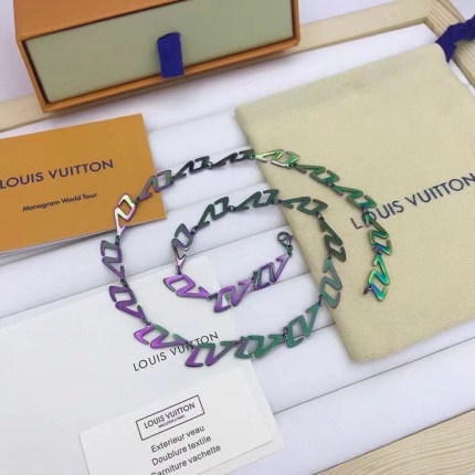 Louis Vuitton Necklace in 146932