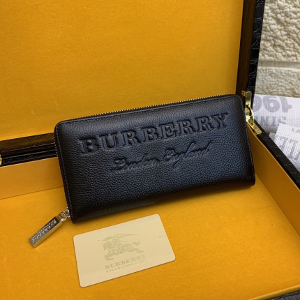Burberry AAA Quality Wallets in 147008