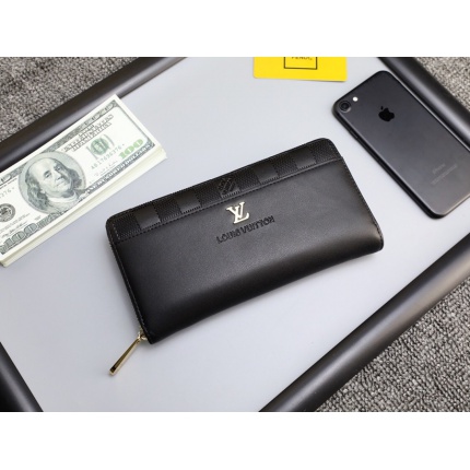 Louis Vuitton AAA Quality Wallets in 147021