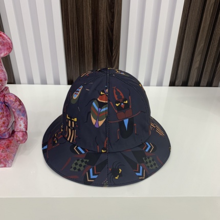 Fendi Hats in 147071