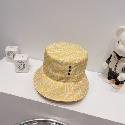 Fendi Hats in 147075