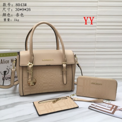 Burberry Handbags in 147248
