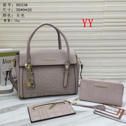 Burberry Handbags in 147249