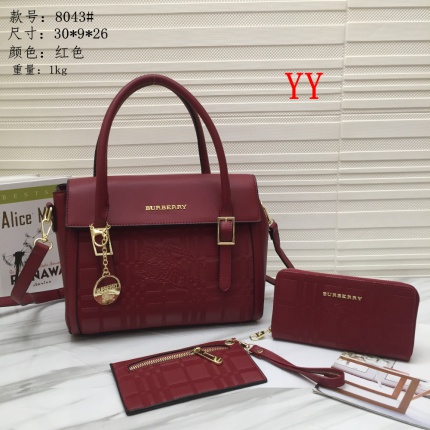 Burberry Handbags in 147251