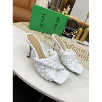 Bottega Veneta Slippers For Women in 147569