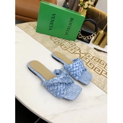 Bottega Veneta Slippers For Women in 147574