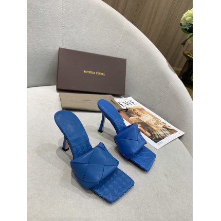 Bottega Veneta Slippers For Women in 147578