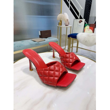 Bottega Veneta Slippers For Women in 147599