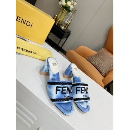 Fendi Slippers For Women in 147623