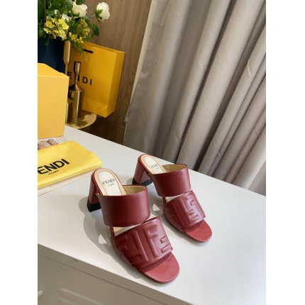 Fendi Slippers For Women in 147641