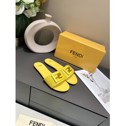 Fendi Slippers For Women in 147647