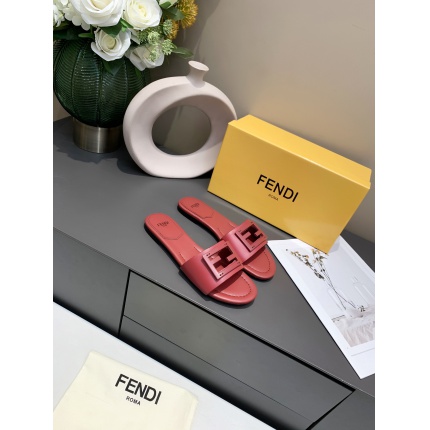 Fendi Slippers For Women in 147648