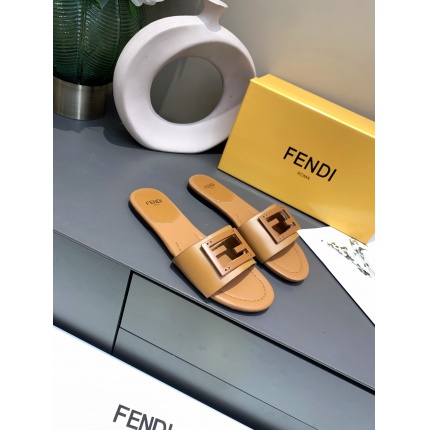 Fendi Slippers For Women in 147649