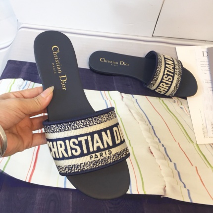 Dior Slippers For Women in 147876