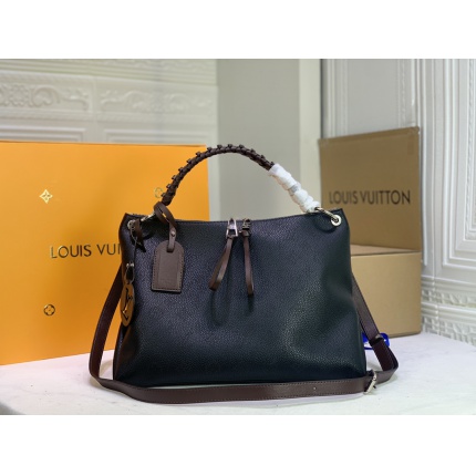 Louis Vuitton AAA Quality Handbags in 147960
