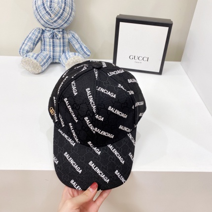 Gucci Hats in 149067