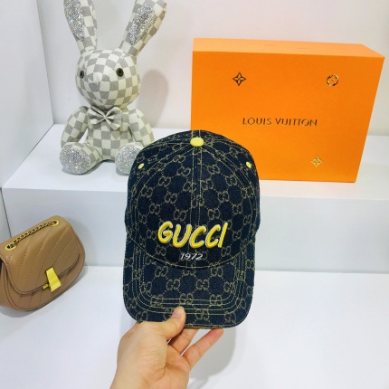 Gucci Hats in 149071