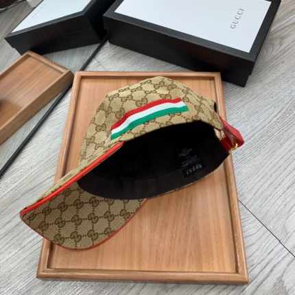 Gucci Hats in 149074