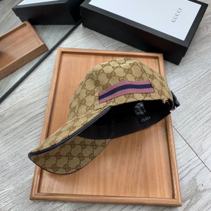 Gucci Hats in 149084