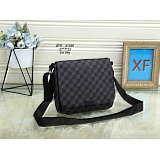 Louis Vuitton Cross Bags Men in 146225