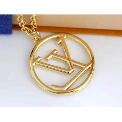 Louis Vuitton Necklace in 149215