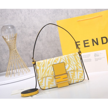Fendi AAA+++ Handbags in 149442