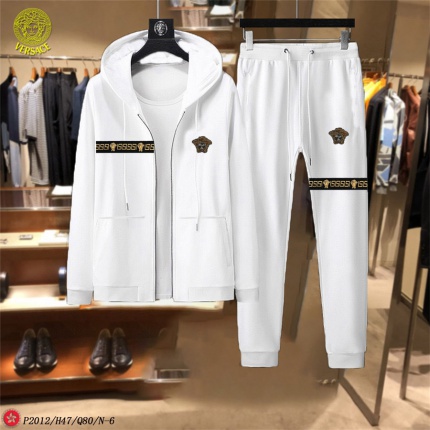 New Arrivals Versace Tracksuits For Men in 149561