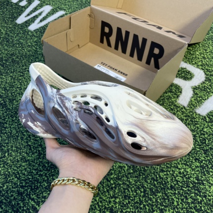 Adidas Yezzy Slides in 149689