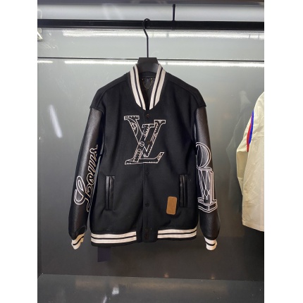 New Arrivals Louis Vuitton Jackets For Men in 149704