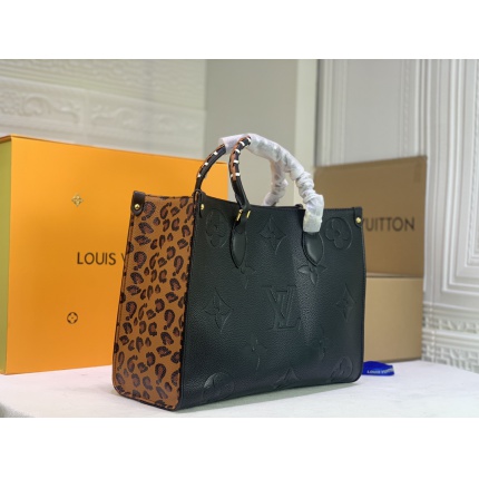 Louis Vuitton AAA Quality Handbags in 149744