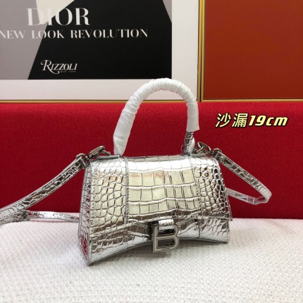 Balenciaga high quality Handbags in 149814