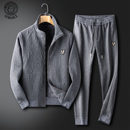 New Arrivals Versace Tracksuits For Men in 150003