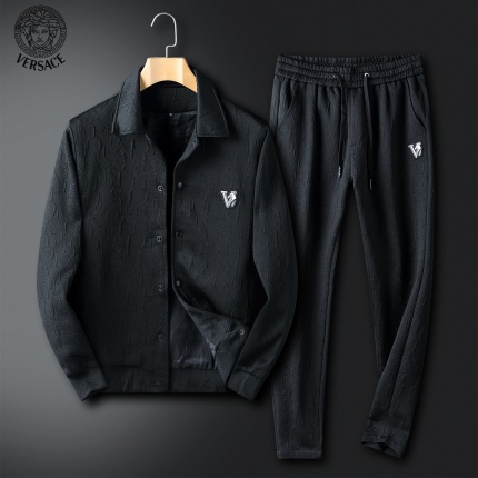 New Arrivals Versace Tracksuits For Men in 150009