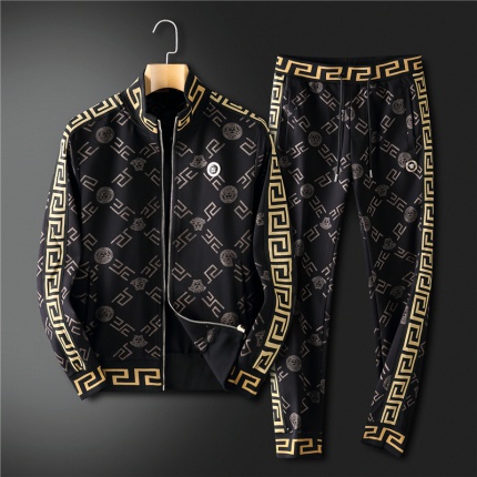 New Arrivals Versace Tracksuits For Men in 150010