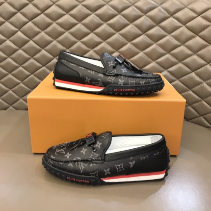Louis Vuitton Original quality Racer Shoes For Men in 150472