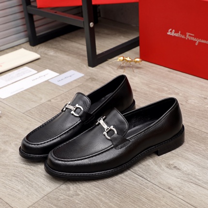 Ferragamo Dress Shoes For Men in 150486