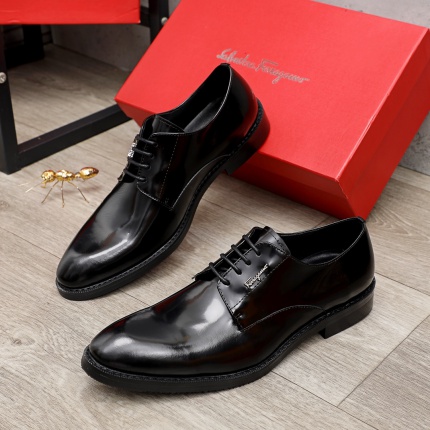 Ferragamo Dress Shoes For Men in 150488
