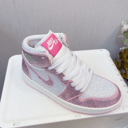 New Arrivals Jordan 1 Iced Sneakers For Women in 150723