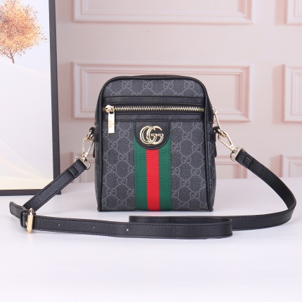 Gucci Cross Bags in 151034