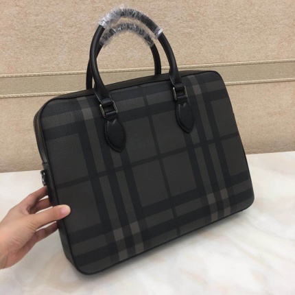 New Arrivals Burberry AAA quality Briefcase For Men in 151168